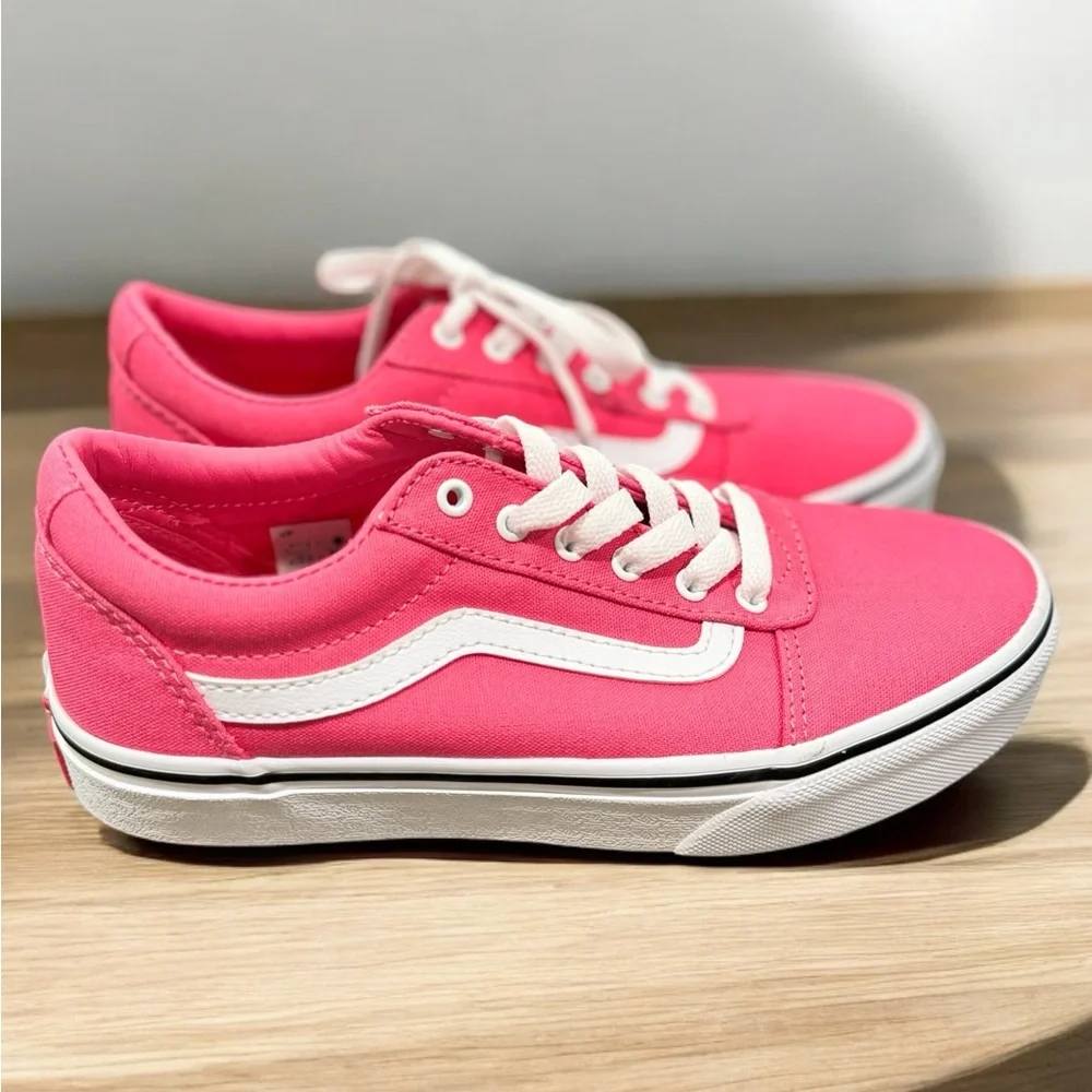 NWOB, Vans Pink and White Ward Lace Up Sneakers, Bright Pink, Size Big Kids 3 - Picture 2 of 6